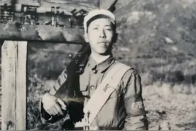 志愿军通信兵荣凤岐：“人在电台在，炸了就一块死”图片