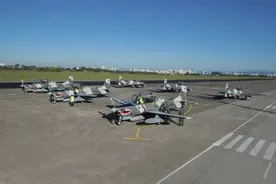 螺旋桨式战机仍有市场 菲律宾空军6架A-29B正式入役图片