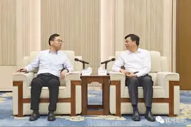许永锞在邕会见国华能源投资有限公司董事长刘小奇一行图片