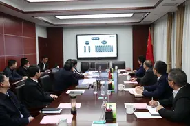 卧龙区委书记高贤信会见正商集团常务副总裁张建国一行图片