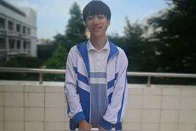 海口这名高三男生用rap背诵《阿房宫赋》走红 网友：“想跟他一起高考”图片