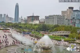 “直播济南”再上新，在家也能看泉城广场喷泉“水舞秀”图片