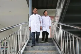 励志！毕节盲人夫妻创办学校，让350多名盲人有了一技之长图片