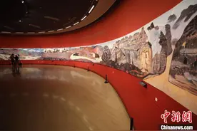 百米油画长卷《黄河》入藏中国美术馆创馆藏纪录图片