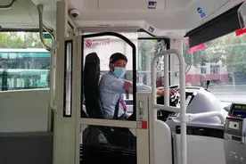 43路驾驶员徒步60公里 摸清沿线180个换乘站牌为乘客指路图片