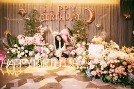 赵丽颖33岁过“鲜花生日”，头戴皇冠少女感爆棚图片