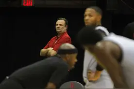 美职篮休斯敦火箭队总经理莫雷宣布辞职图片