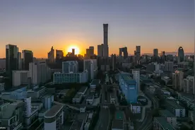 远眺北京城市CBD 落日余晖下别具风情图片