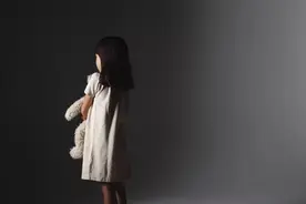 浙江12岁少女，体重190斤！医生一看她的小腹，惊了......图片