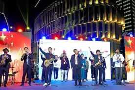转角邂逅“街艺流动剧场”：艺术引流，深度联动上海购物消费图片