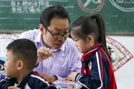 半月谈：百万年薪聘校长，这钱花得值不值图片