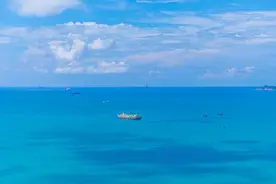 去温暖的地方过冬吧，三亚三大海湾吃住行全攻略图片