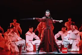 新青年·上封面丨青年舞者郝若琦：用舞蹈传递中国力量图片