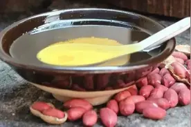 玉林22家油坊被曝光，其中17家食用油含致癌物，可致肝损伤图片