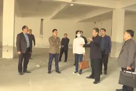 济宁市鱼台县领导带队调研新一中体育馆 大数据中心和文化馆建设工作图片