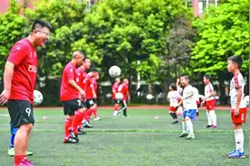 “花式”课间操走俏给学校体育带来哪些思考图片