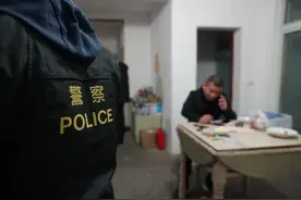 以网络赌博为境外犯罪“洗钱”湖北警方顺瓜摸藤打掉8人团伙图片
