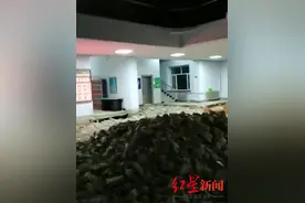 哈尔滨双城区回应政府大楼一楼塌陷：雨大地板塌落，无人伤亡，正维修图片
