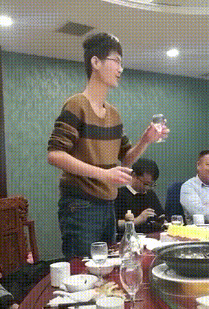 “大型社会性死亡现场”是什么梗？图片