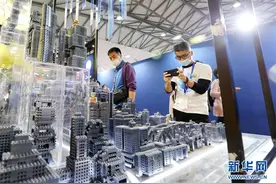 第十九届中国国际玩具及教育设备展览会在沪开幕图片