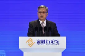 郭树清：发展养老体系“第三支柱”发展具备养老功能的专业产品图片