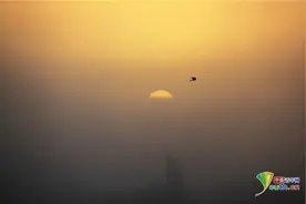 土耳其晨雾缭绕 美如仙境图片