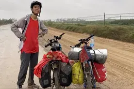 24天2300公里！19岁四川小伙骑行上大学图片