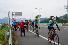 浙江大湾区自行车公开赛象山站落幕，志愿服务成赛事别样风景图片