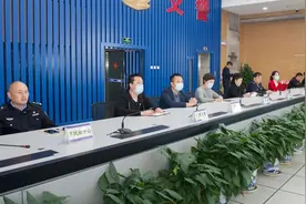 市120急救指挥中心到交警支队交流座谈图片