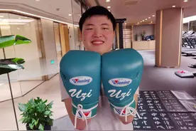 Uzi开始健身了！电竞选手伤病满身，年轻的他们急需保护图片