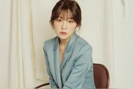 韩女团成员Irene因被指耍大牌致歉，称为此感到后悔图片