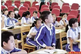 民法典进课堂 换个方式轻松普及法律知识图片
