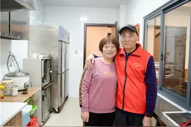 “喜欢在这里吃饭，像家”，长沙一社区为高龄老人开设暖心厨房，7元两顿饭5年未涨价图片