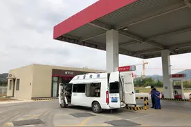 油箱被“加爆”里程数“不达标”? 日照的加油机到底准不准？图片