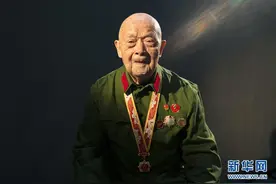 致敬最可爱的人——蒋诚图片