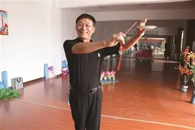 余纪良：一曲莲花落 悠悠唱一生图片