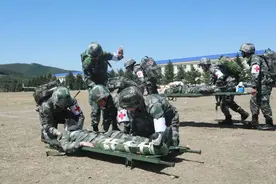 热点｜三界，战地“天使”淬火……图片