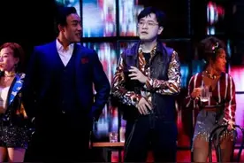 李宗盛音乐剧《当爱已成往事》首演 全场合唱《山丘》图片