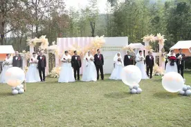 子女为他们补办婚礼 余杭七对夫妻重温“长情告白”图片