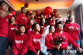 跑步接亲！烟台这对新人要点亮全中国图片