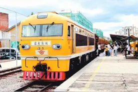 你见过亮黄色的东风21吗？丨火车·悦读图片