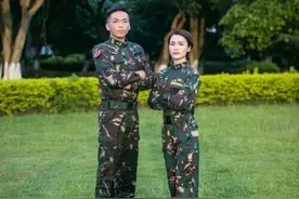 精通23项绝杀本领！特战女兵结婚了图片