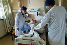 76岁阿婆退出广场舞，却常常不由自主手舞足蹈？他们都在多争取一天的生活自理能力图片
