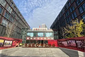 免费公映经典老电影，如皋举办电影惠民展向建党百年致敬图片