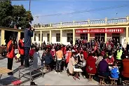 47秒｜东营广饶：“情暖重阳节 爱在夕阳红”乡村全家福照出百姓幸福生活视频封面