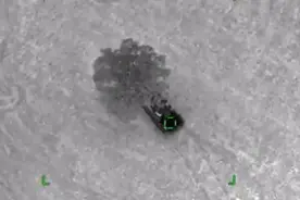 亚美尼亚摧毁阿塞拜疆火箭炮现场画面视频封面