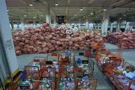 快递公司提前备战双十一：提前扩充产能，加大快递员现金激励图片