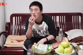 分吧，南京小王划重点① | 生活垃圾分四类，垃圾桶色号请牢记图片