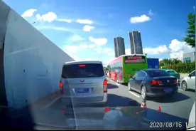 16万维修费谁来出？宝马行驶中被泼油漆，事发金琴快线工地图片