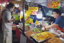 泰国普吉府民众白衣素食庆祝斋节视频封面